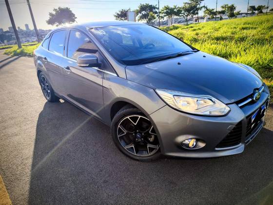 FORD FOCUS 2.0 TITANIUM SEDAN 16V FLEX 4P POWERSHIFT